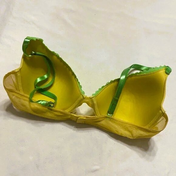 Victoria’s Secret Plunge Padded Mesh & Lace Push-up Underwire Bra 36B - Picture 16 of 17